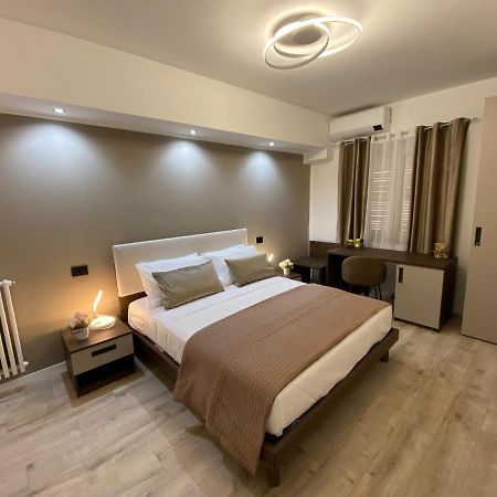 Hotel Plaza Ungheria Palermo Eksteriør bilde