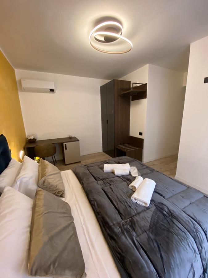 Hotel Plaza Ungheria Palermo Eksteriør bilde