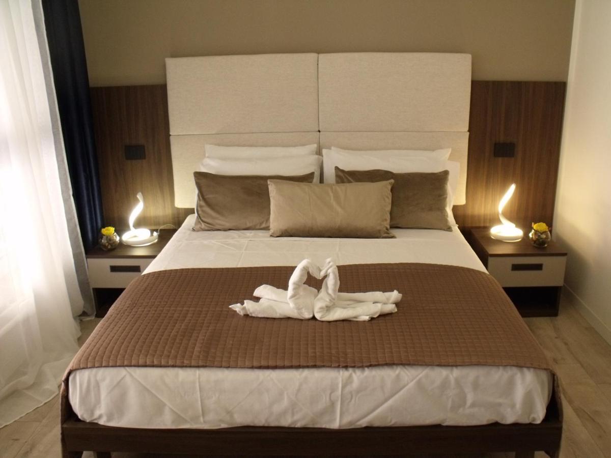 Hotel Plaza Ungheria Palermo Eksteriør bilde